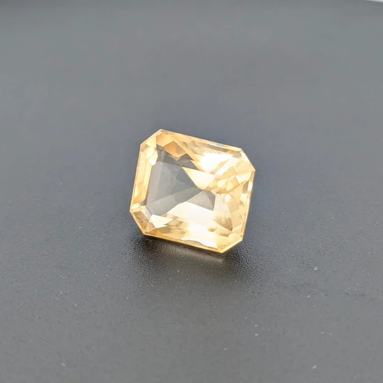 Natural Citrine (Sunela) 5.1 Carat – Jupiter Upratna – image 3