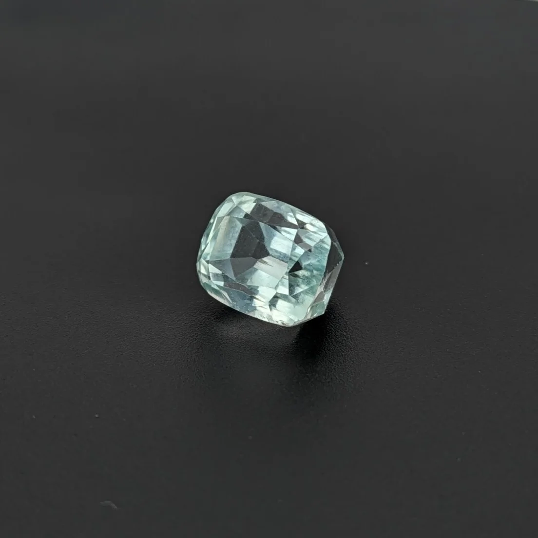 Natural Kunzite (Kunzite) 4.79 Carat – Certified Natural Gemstone