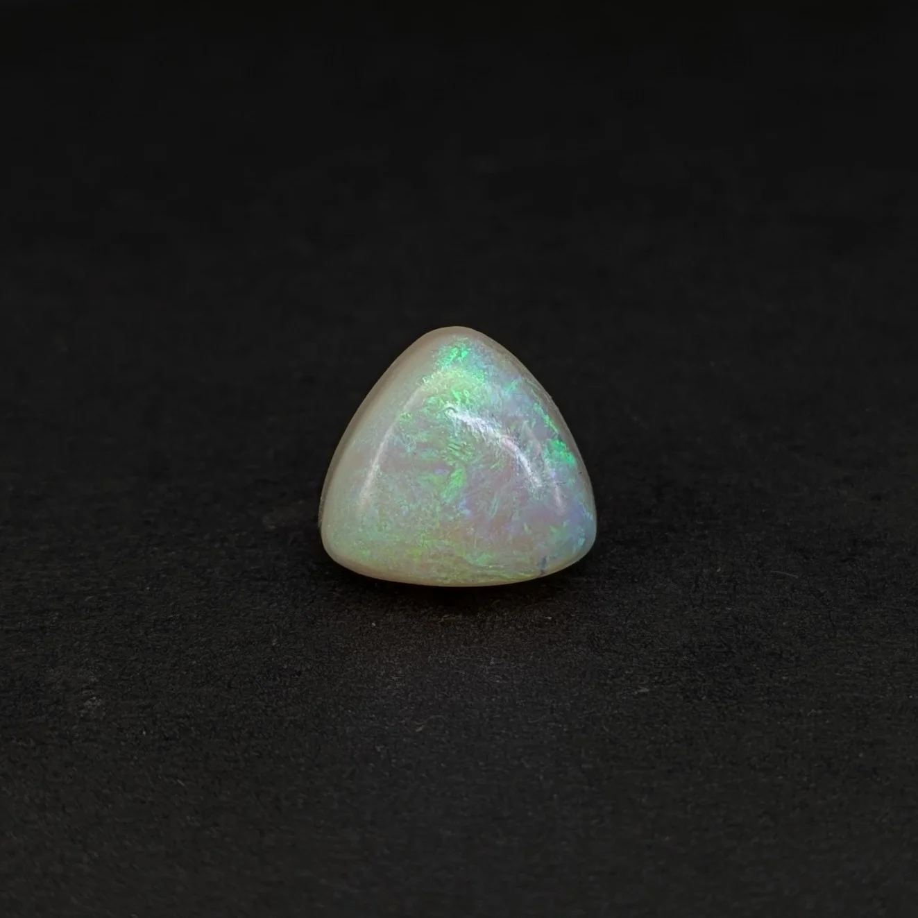 Natural Opal (Opal) 4.32 Carat – Venus Upratna