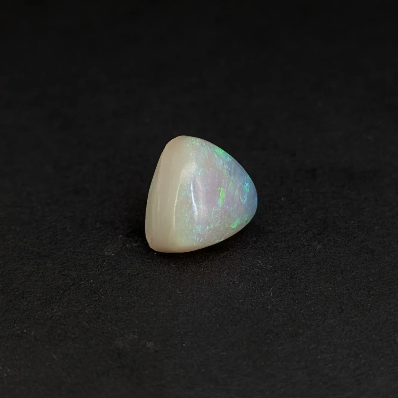 Natural Opal (Opal) 4.32 Carat – Venus Upratna