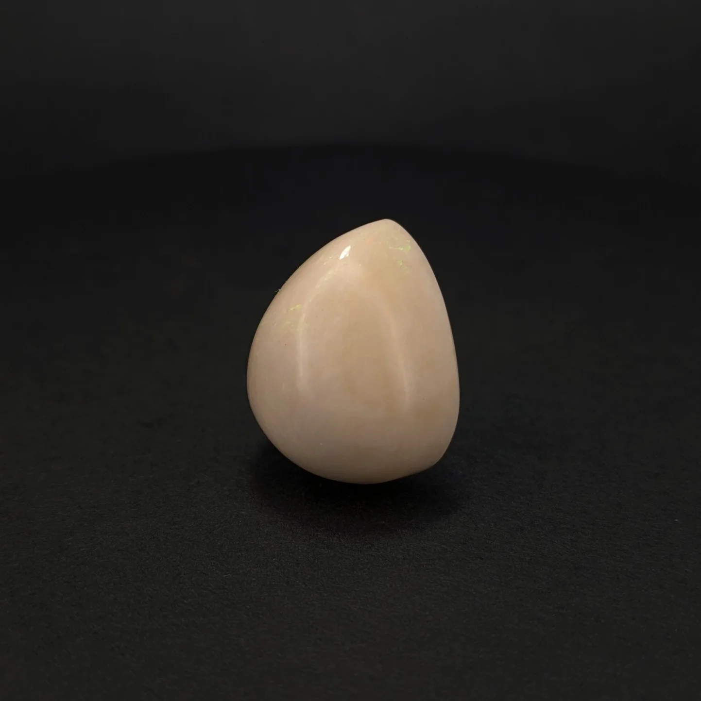 Natural Opal (Opal) 16.7 Carat – Venus Upratna