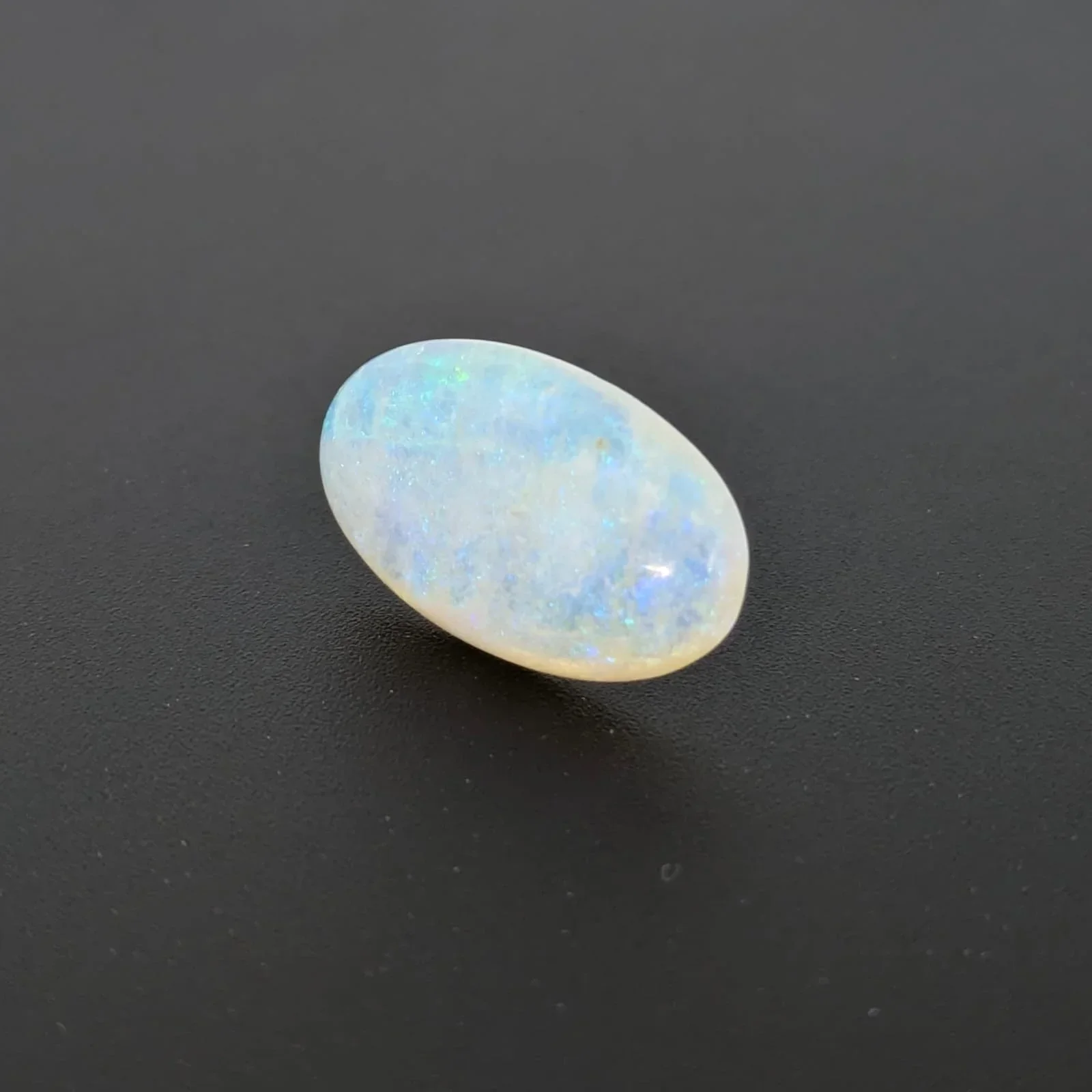 Natural Opal (Opal) 3.78 Carat – Venus Upratna – image 2