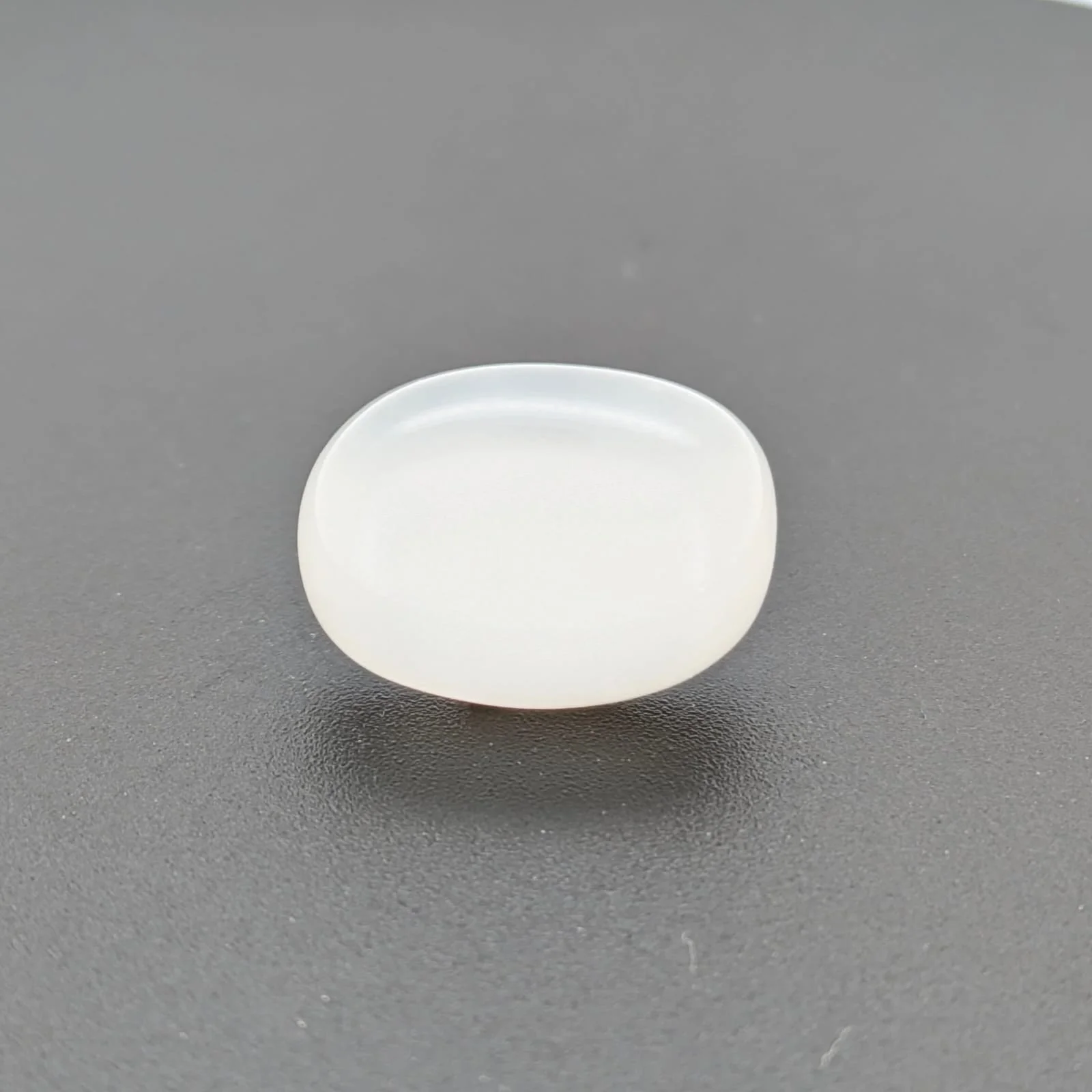 Natural Moonstone (Chandrakant Mani) 7.22 Carat – Certified Natural Gemstone – image 1