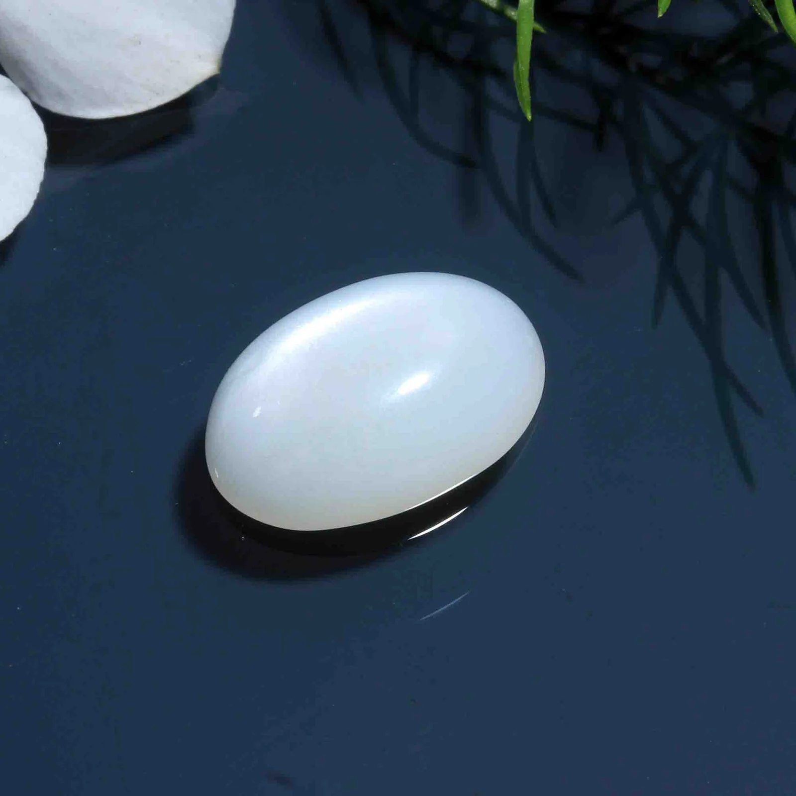 Natural Moonstone (Chandrakant Mani) 3.46 Carat – Certified Natural Gemstone – image 1