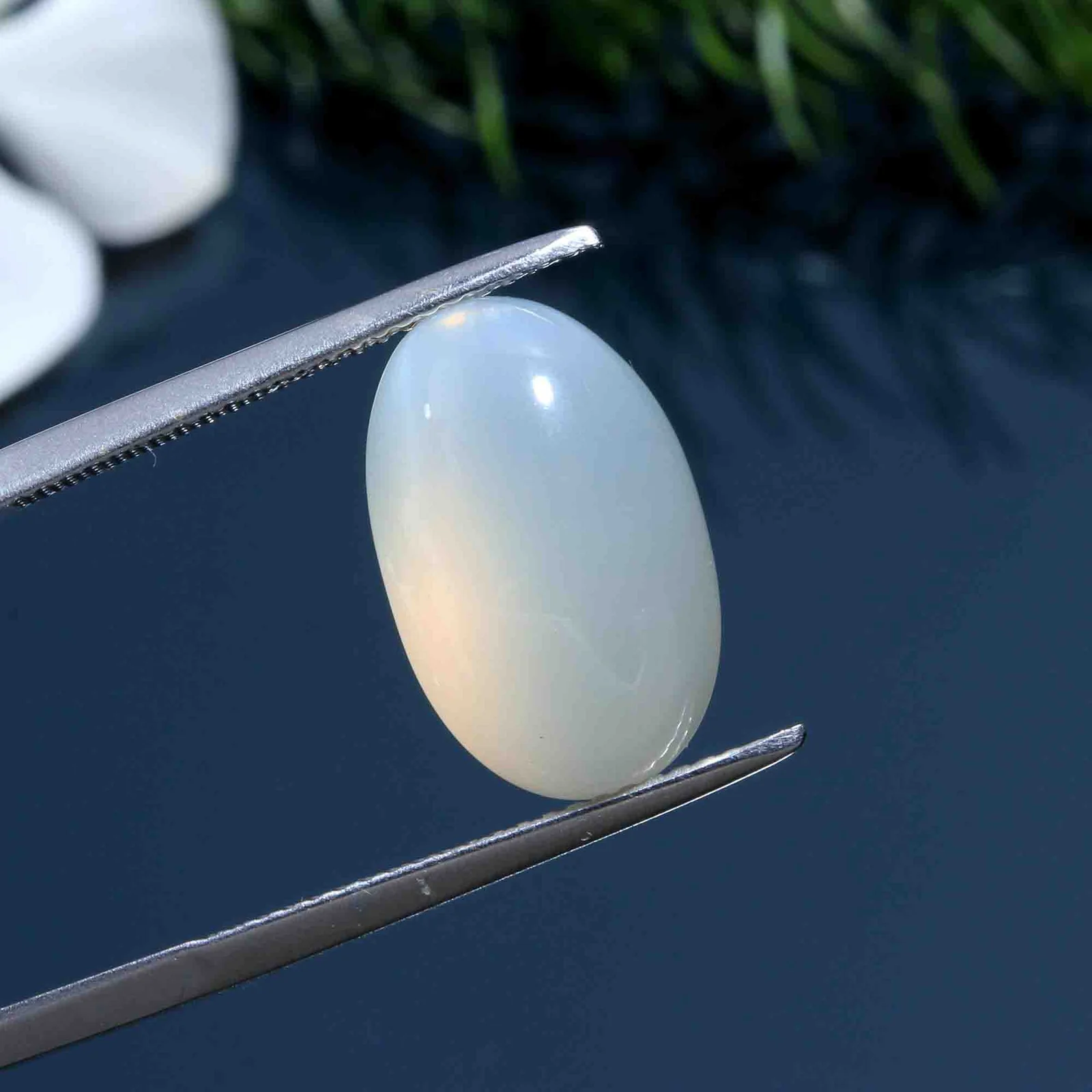 Natural Moonstone (Chandrakant Mani) 7.57 Carat – Certified Natural Gemstone – image 2